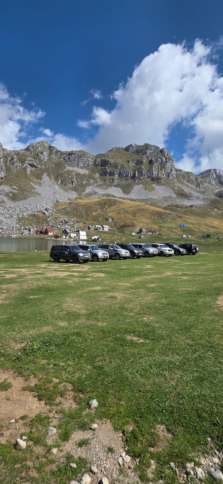 MINI MONTENEGRO SUV x TOUR ()